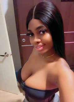 Sexy Gina 🦋 - puta in Kuala Lumpur Photo 5 of 14
