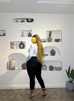 Sexy Hannah - masseuse in Abuja Photo 5 of 5