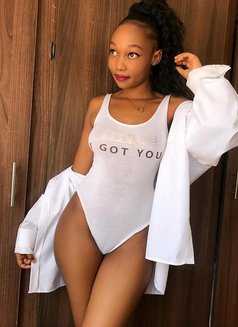 Sexy Horny Sweet Girl Amor - puta in Riyadh Photo 1 of 4