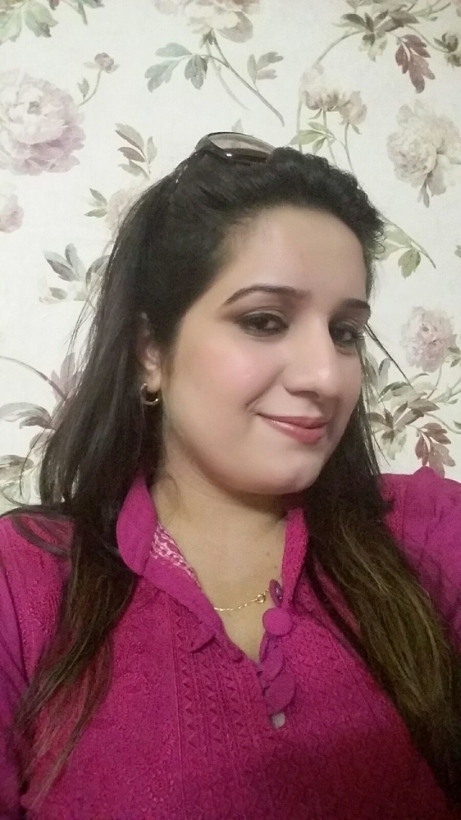 Sexy House Wife, Pakistani escort in Dubai