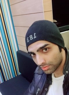 Sexy hunk - Male escort in Dubai Photo 6 of 13