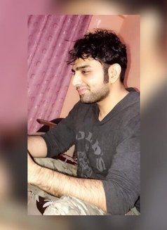 Sexy hunk - Male escort in Dubai Photo 9 of 13