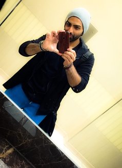Sexy hunk - Male escort in Dubai Photo 12 of 13