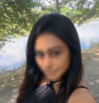 Sexy, Hygienic, Soft Skin, Juicy Milf - escort in Colombo