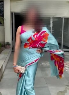 Sexy (Independent) Corporate Girl for GF - puta in Kolkata Photo 2 of 7