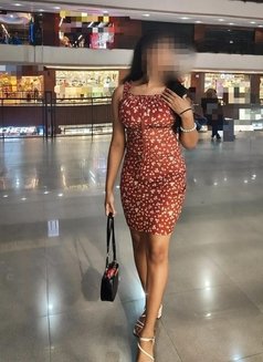 Sexy Independent Corporate Girl - puta in Pune Photo 1 of 1