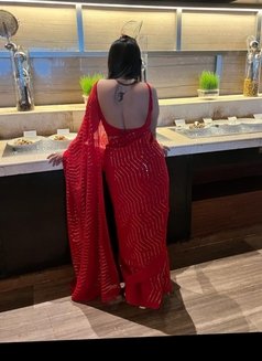 Sexy Indian Curvy Model in Town - escort in Singapore Photo 5 of 6