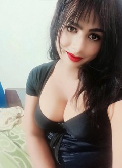 Sexy - Transsexual escort in New Delhi Photo 4 of 5