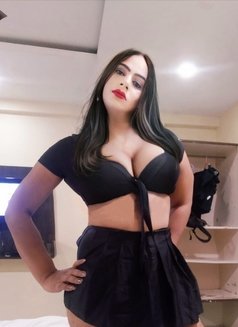 Sexy - Transsexual escort in New Delhi Photo 5 of 6