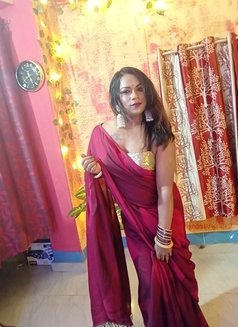 Sexy Ishita - Transsexual escort in Kolkata Photo 2 of 30