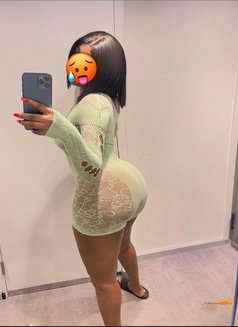 Sexy Jasmine - puta in Ikeja Photo 2 of 4