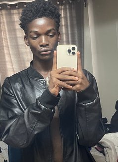 Sexy Jay - Male escort in Nairobi Photo 4 of 8