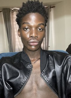 Sexy Jay - Male escort in Nairobi Photo 6 of 8