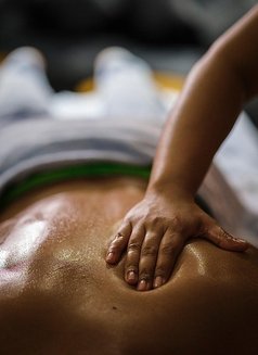 Sexy Jay - masseuse in Lagos, Nigeria Photo 3 of 10