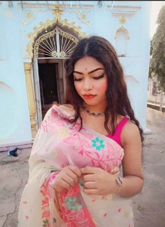Sexy Kanika - Acompañantes transexual in Kolkata Photo 19 of 21