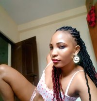 Sexy Kelly,CIM,GFE , DFK,RIMMING - puta in Chennai