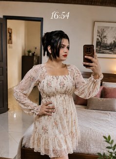 Sexy khwahish - Transsexual escort in Pune Photo 5 of 7