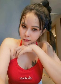 Sexy Kira - puta in Riyadh Photo 6 of 7