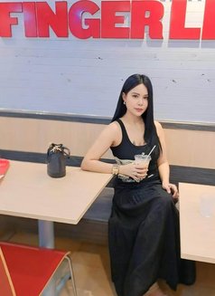 Sexy Kira - puta in Riyadh Photo 7 of 7