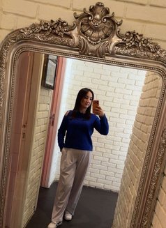 New lady - escort in Muscat Photo 5 of 8