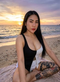 Sexy Lady in sohar - puta in Al Sohar Photo 8 of 8