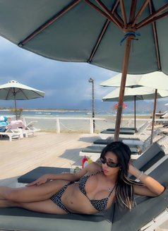 Sexy Lady - Acompañante transexual in Bali Photo 8 of 8