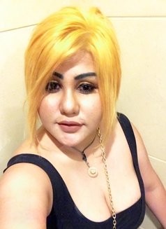 Sexy Leena. Thailand - puta in Al Manama Photo 14 of 18