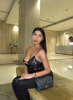 SEXY,LEGIT,(functional top and bottom) - Transsexual escort in Manila Photo 20 of 22