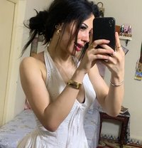 Sexy Lexus - escort in Algiers