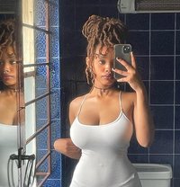 Sexy Light Skin Girl Lilly - escort in Mumbai