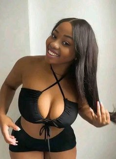 Sexy Light Skin Girl Lizzy - escort in Bangalore Photo 4 of 5