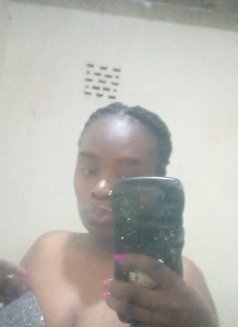 Sexy Lizzie - Masajista in Nairobi Photo 2 of 3
