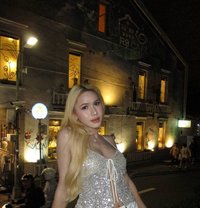 Sexy mail cum big cock - Transsexual escort in Bangkok