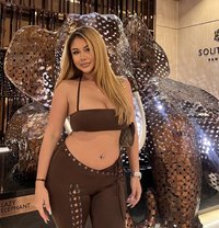 Sexy Mama - puta in Okinawa Island