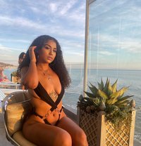 Sexy Marialy - Masajista in Paris