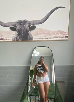 Sexy Mary - escort in Beirut Photo 2 of 7