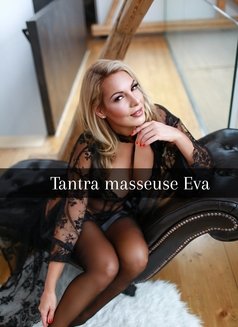 EVA , NEW phone number - masseuse in Dubai Photo 1 of 16