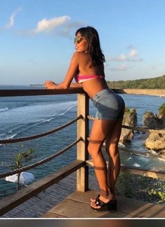 * Sexy Maya * - puta in Bali Photo 11 of 12