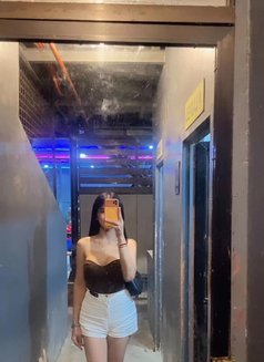 Sexy Mich - escort in Manila Photo 2 of 12