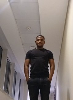 Sexy Mike - Male escort in Dubai Photo 1 of 5