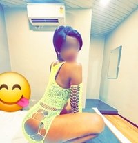 Sexy model Claire - escort in Mumbai