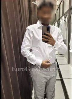 Sexy Model - Male escort in Dubai Photo 2 of 3