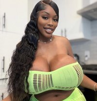 Sexy Molly - escort in Dubai