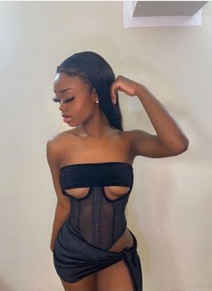 Sexy (My charges are fixed) - escort in Abu Dhabi Photo 2 of 5