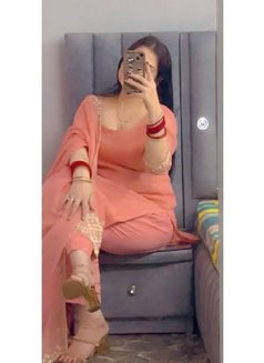 Sexy Nafisa - escort in Erbil Photo 1 of 4