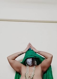 Sexy Namira - puta in Mumbai Photo 4 of 4