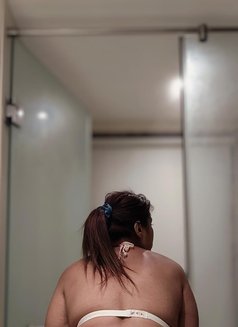 Sexy Namira - puta in Mumbai Photo 9 of 30
