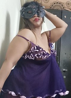 Sexy Namira - escort in Mumbai Photo 17 of 29