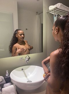 Sexy Nana - puta in Bangkok Photo 1 of 6
