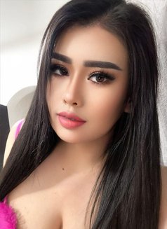 Sexy New Here - escort in Muscat Photo 3 of 5